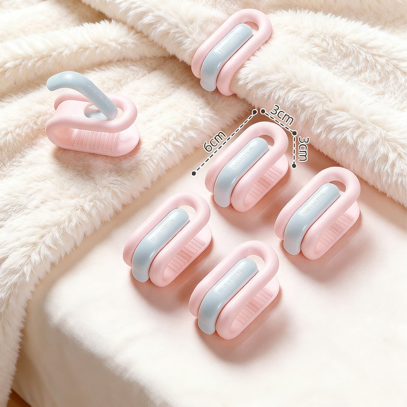 Duvet clips without needles