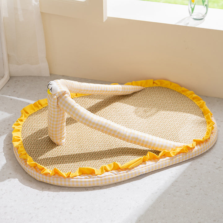 Breathable pet mat made of rattan, summer