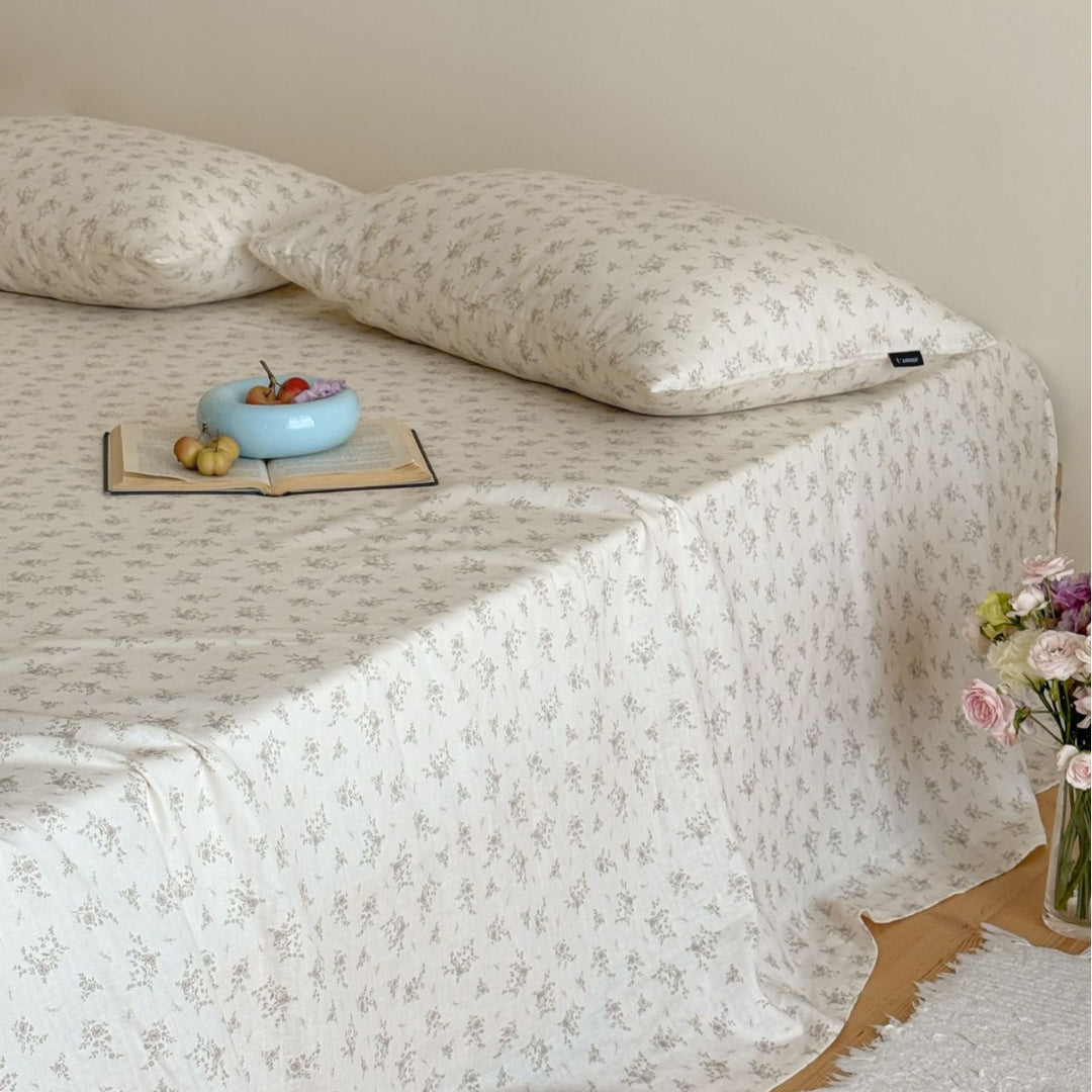Cotton double gauze bed sheet with floral pattern