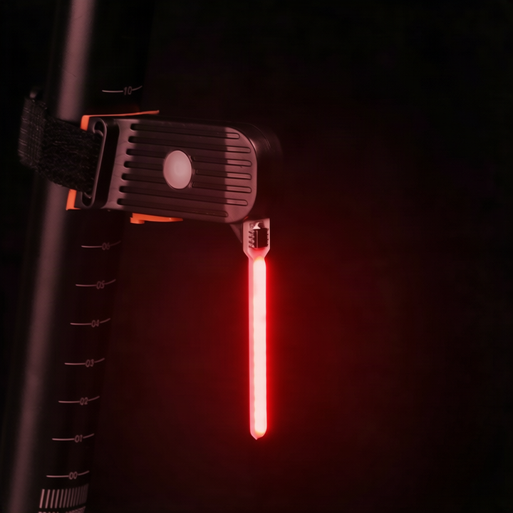 Bicycle rear light with flowing light effect, USB-C