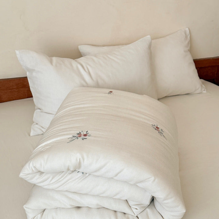 Cotton quilt with soy fiber filling, washable