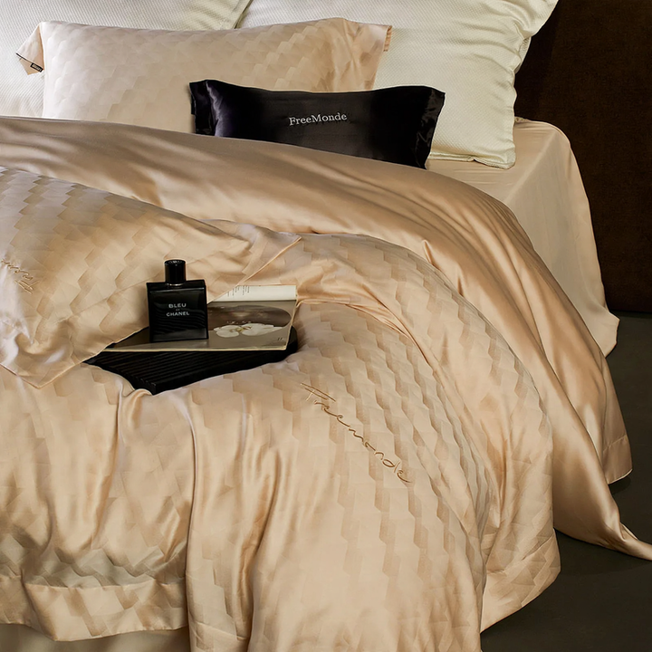 Bedding set made of Lyocell with geometric pattern