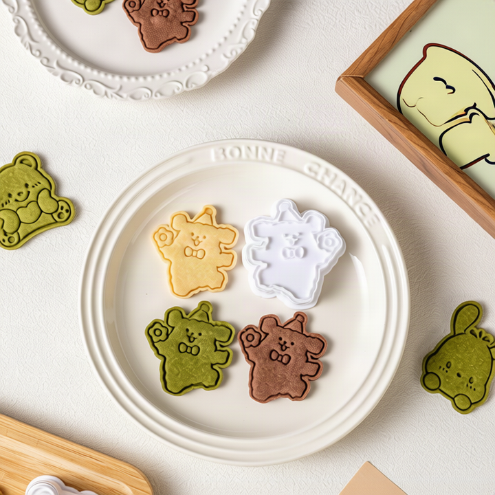Plastic cookie cutters, various shapes