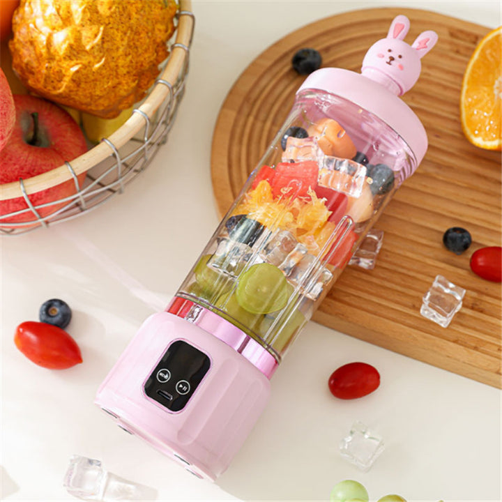 Portable juicer with 12 grinding teeth, rechargeable