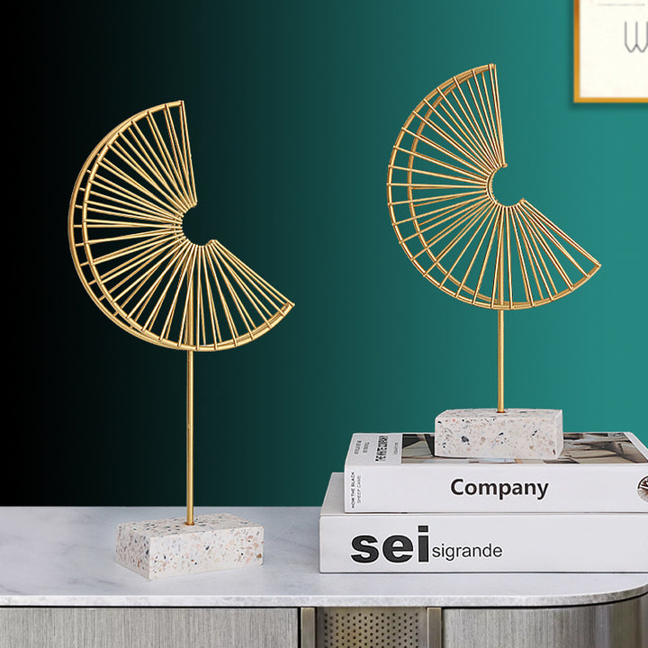 Metal leaf decoration in Nordic style
