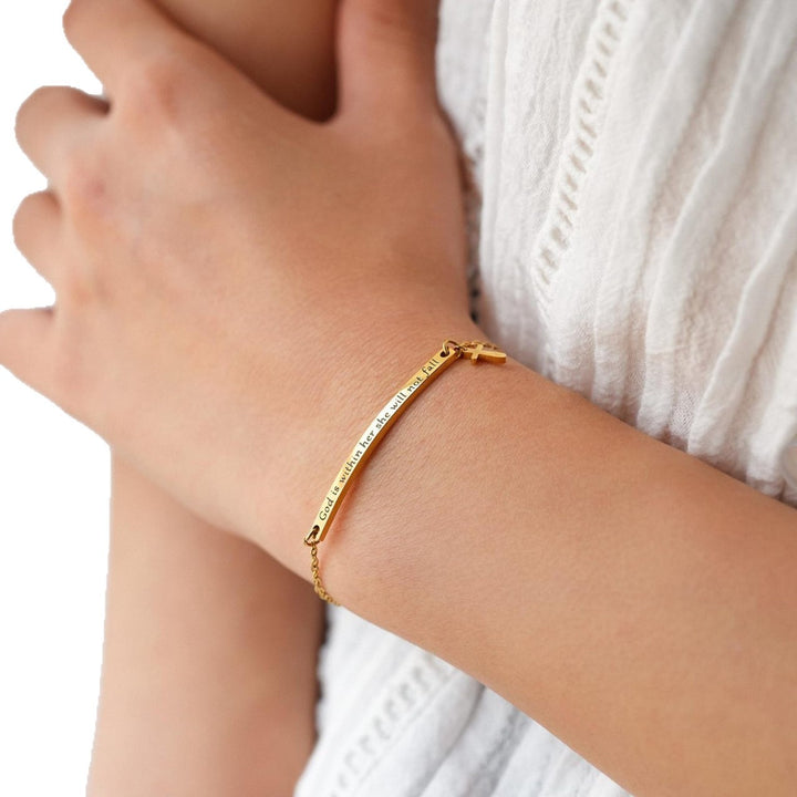Stainless steel bracelet with geometric design