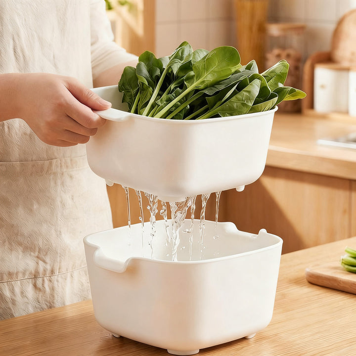 Double-sieve washing basket with drip tray