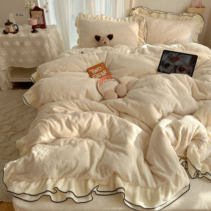 Bedding set made of milk fibers with lace edge