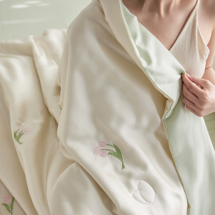 Bedding set made of lyocell-cotton with floral embroidery
