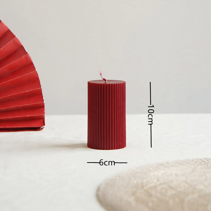 Round scented candle made of soy blend, handcrafted