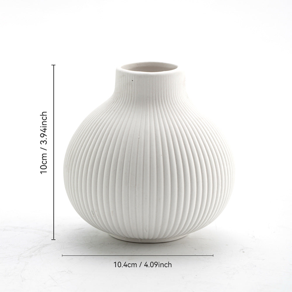 Ceramic flower vase, country house style, woven texture