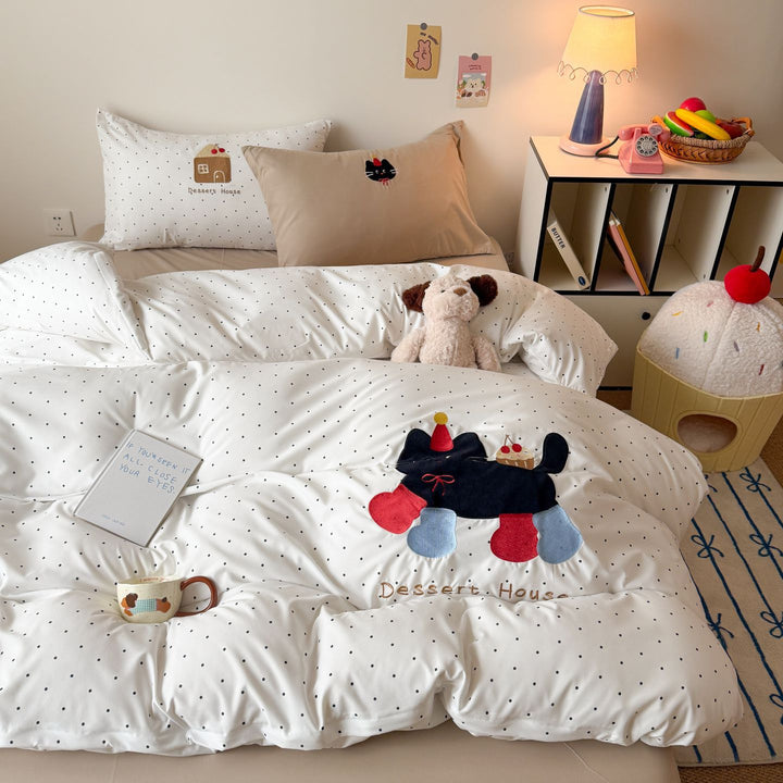Summer blanket made of cotton with cat motif