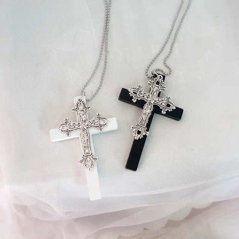 Alloy chain with large cross pendant
