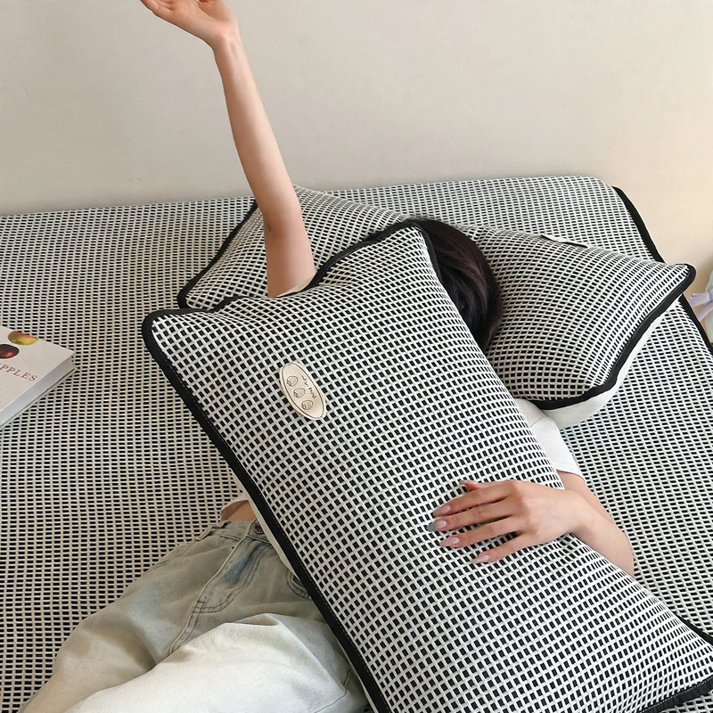 Ice mat made of ice fiber and rattan, 3-piece