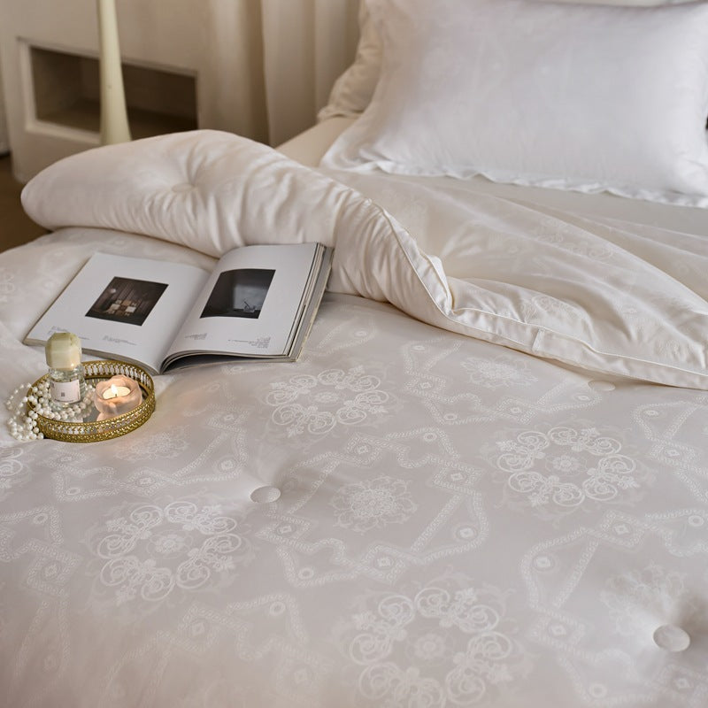 Cotton quilted duvet with soy fiber filling, four seasons