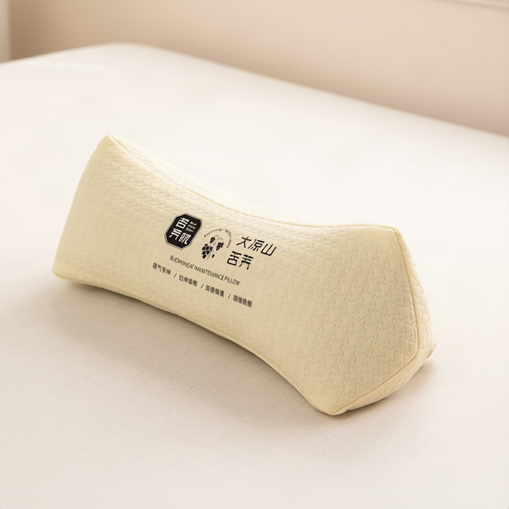 Neck support pillow with polyester filling