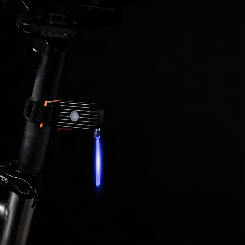 Bicycle rear light with flowing light effect, USB-C