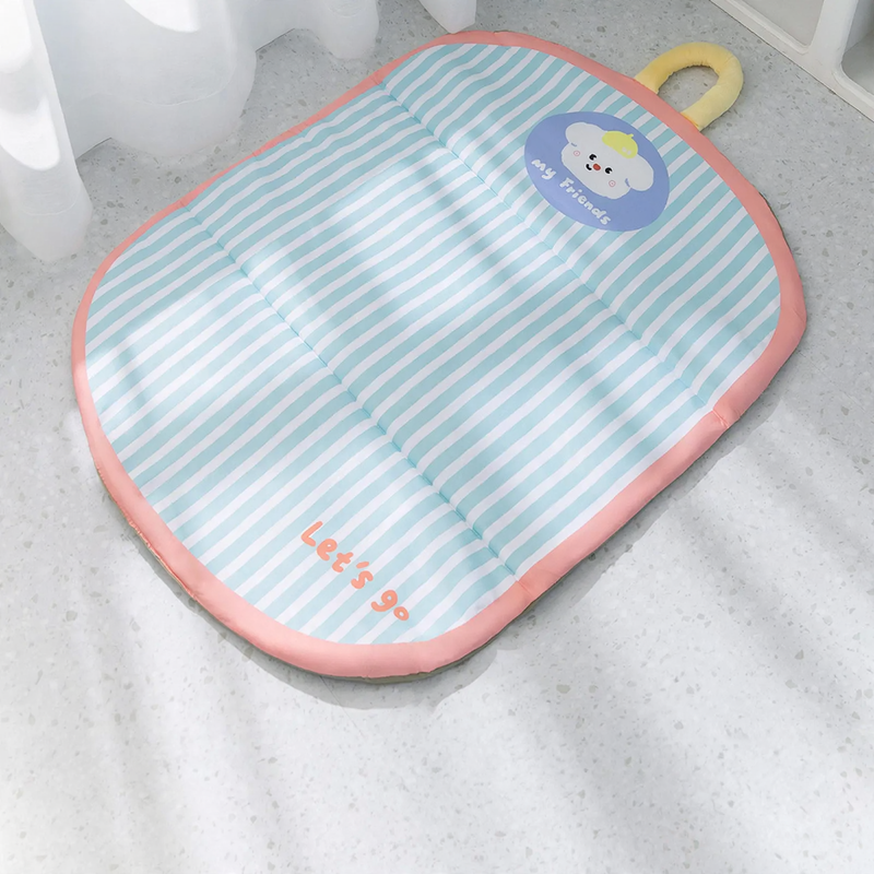 Fluffy pet mat made of fleece