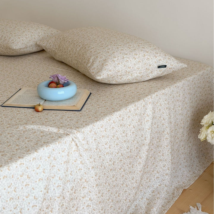 Cotton double gauze bed sheet with floral pattern
