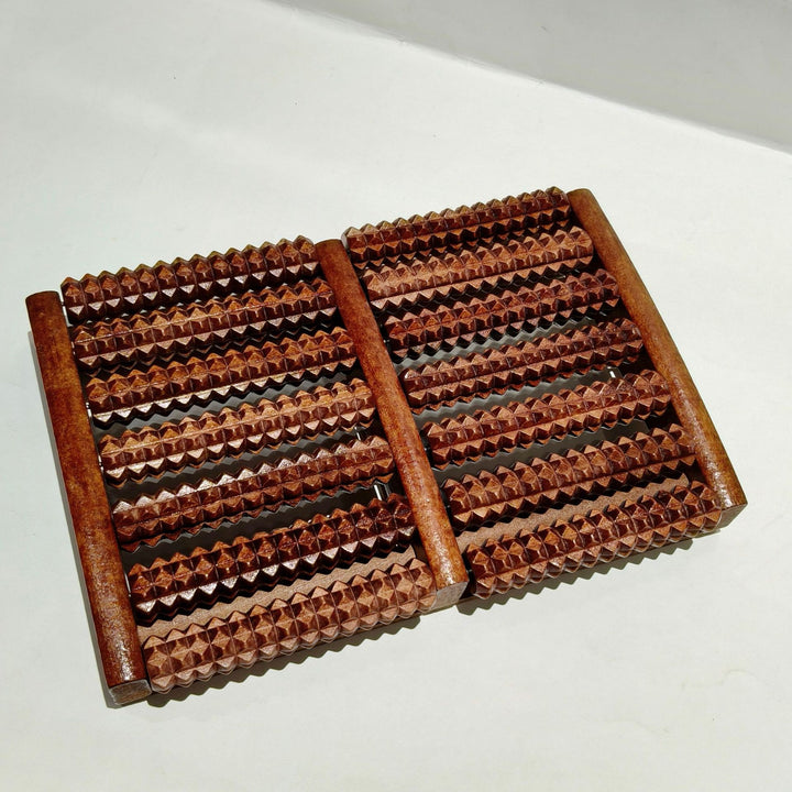 ALPENHAUCH - Foot massage roller made of real wood with acupressure mat