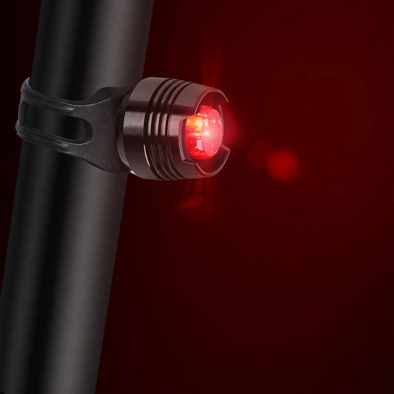 Bicycle rear light with battery