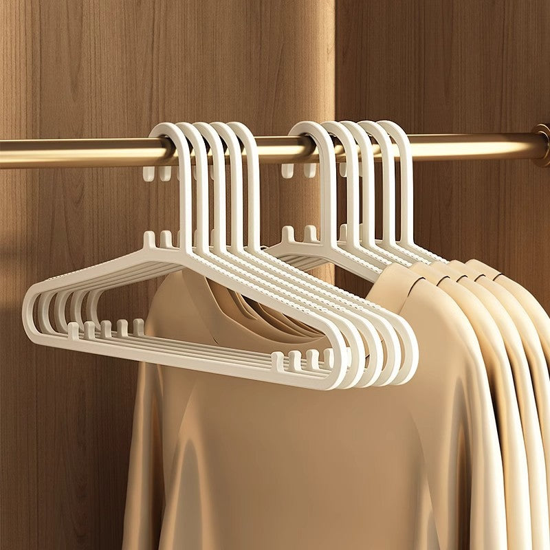 Plastic clothes hangers with slip protection, 5–50 pieces
