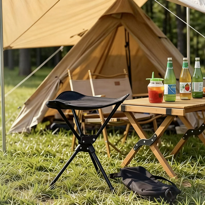 Foldable camping stool, triangular, steel frame
