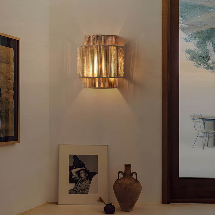 Hikari LED Wall Lamp - For Stylish Home Atmosphere Enhancement Kalsten