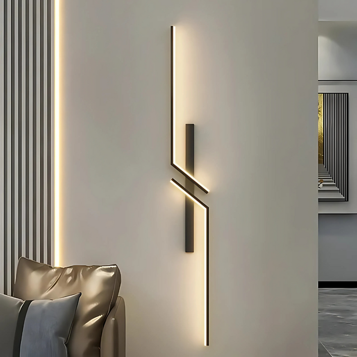 Modern Vertical Metal Wall Lamp