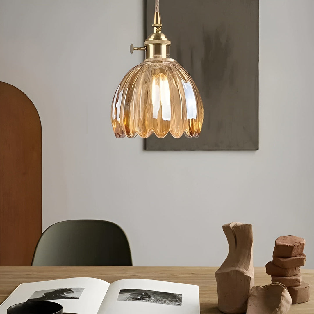 Hanging light with flower glass – Japanese design for cozy spaces | Kalsten