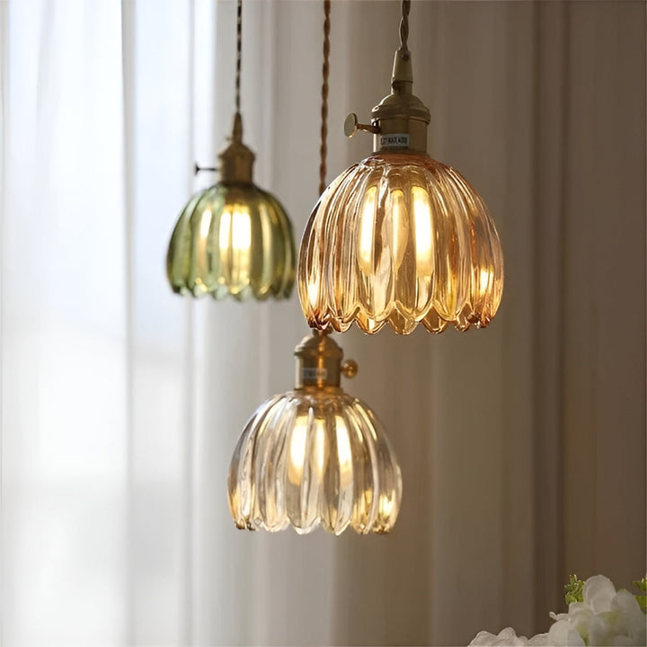 Hanging light with flower glass – Japanese design for cozy spaces | Kalsten