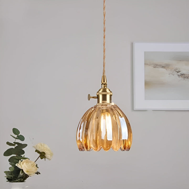 Hanging light with flower glass – Japanese design for cozy spaces | Kalsten