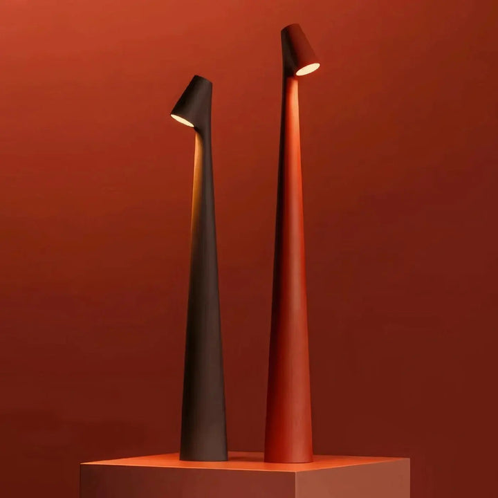 Wireless LED lamp in minimalist design | Table lamp | Kalsten