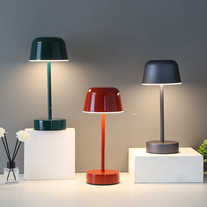 PRISMA PULSE FLARE – Dynamic LED Table Lamp | Kalsten