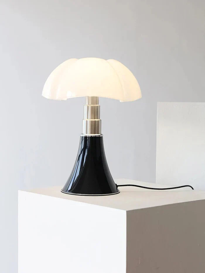 Designer Flower Table Lamp - FloraLuxe | Kalsten