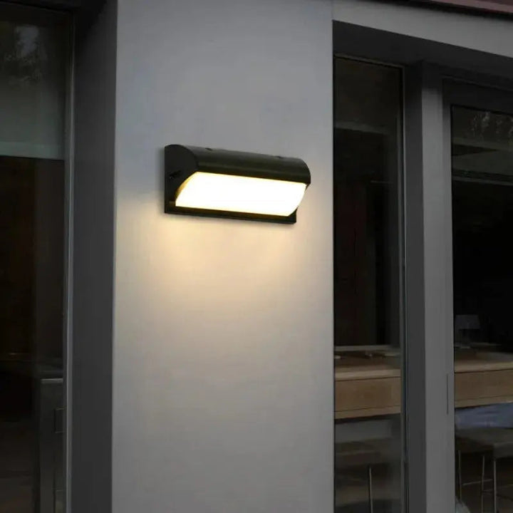 Weather-resistant LED outdoor lighting – Smart Motion Sensor | Kalsten