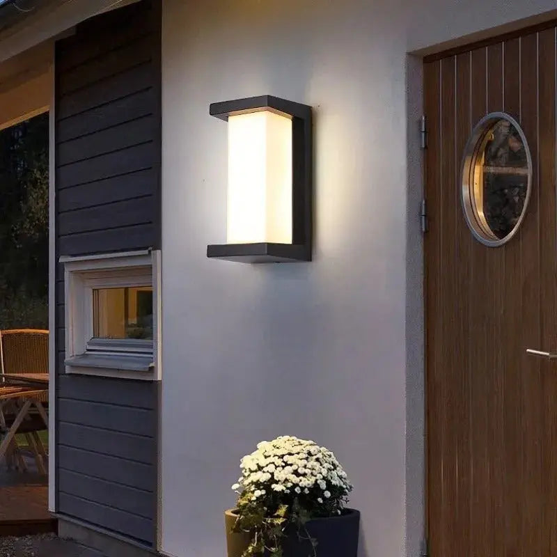 Weather-resistant LED outdoor lighting – Smart Motion Sensor | Kalsten