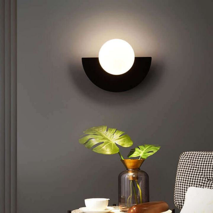 Kalsten | Metal Half Moon Wall Lamp - LunaMetal