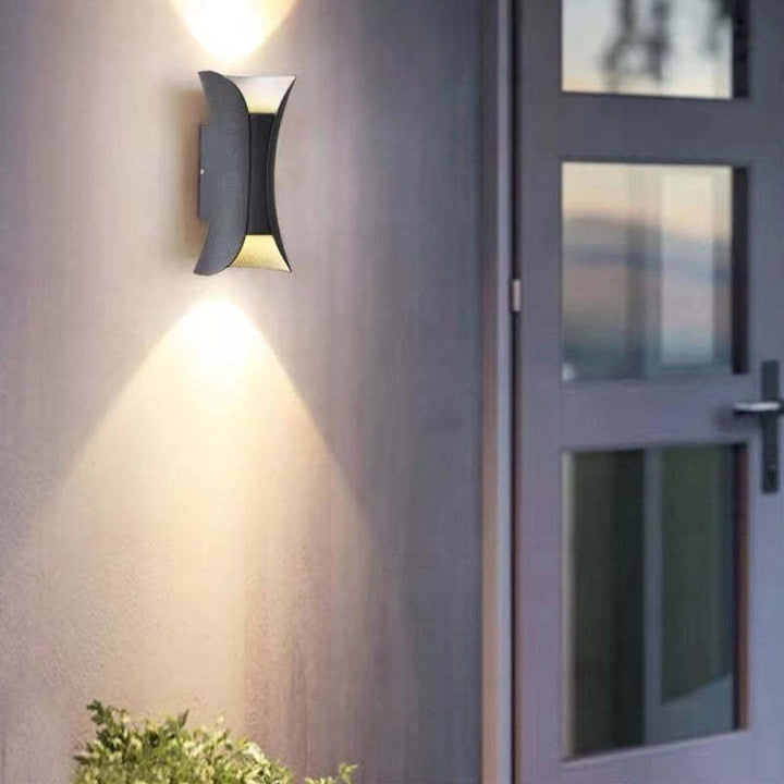 LumiEdge Modern LED Outdoor Wall Light