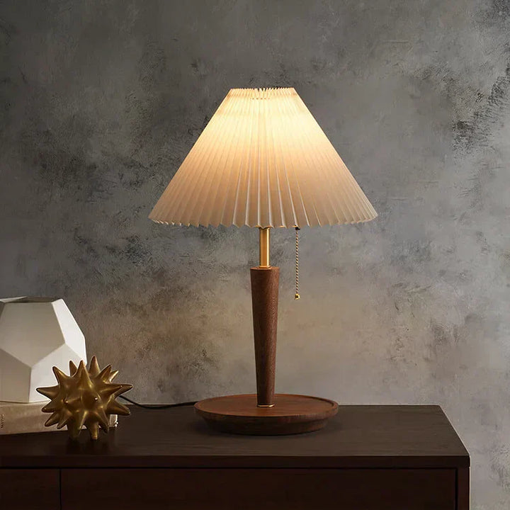 Elegant Vintage Woodly Table Lamp - Table Lamp with Pleated Design Kalsten