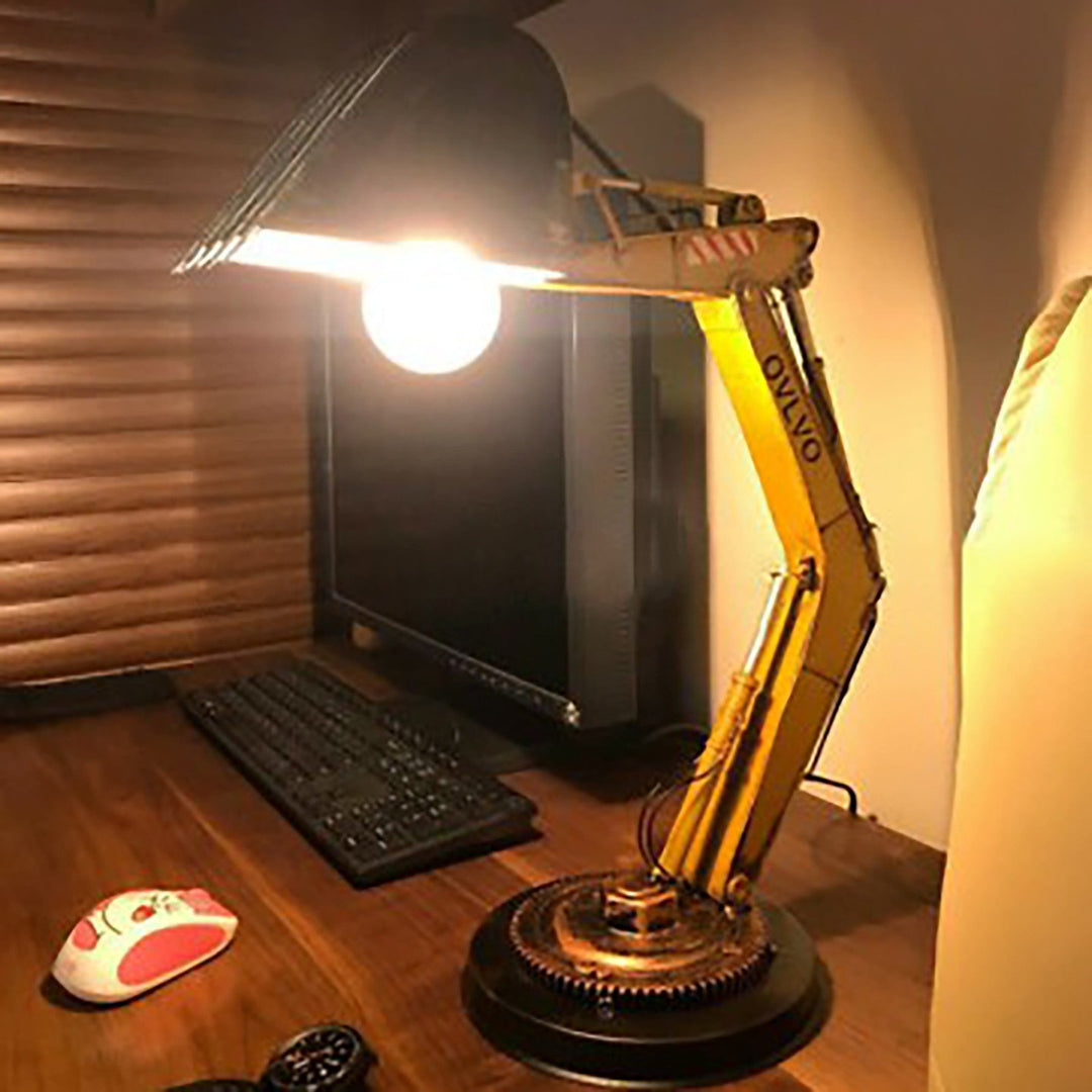 Unique Digger Table Lamp | Kalsten