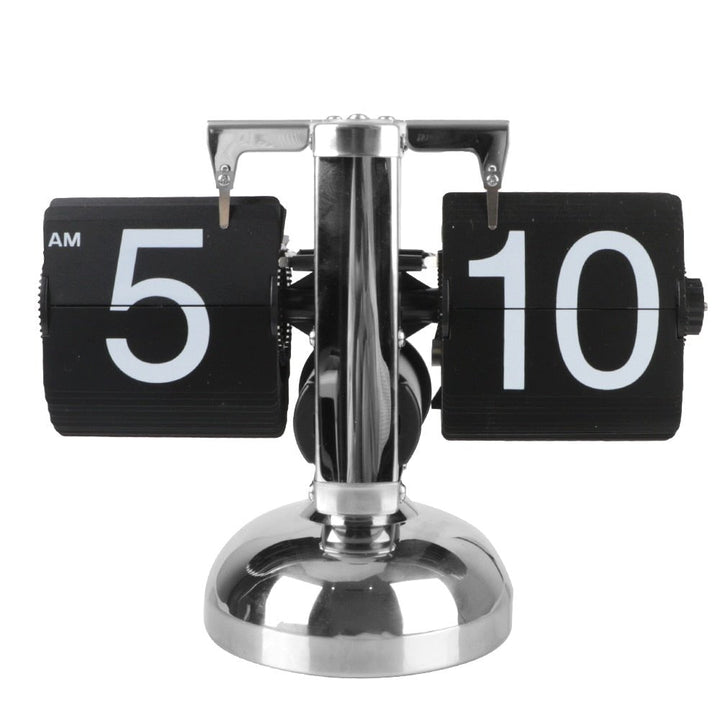Retro Flip Clock with Automatic Turning Element | Kalsten