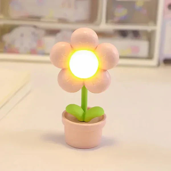 Small Flower Relaxing Table Lamp - BlossomGlow | Kalsten