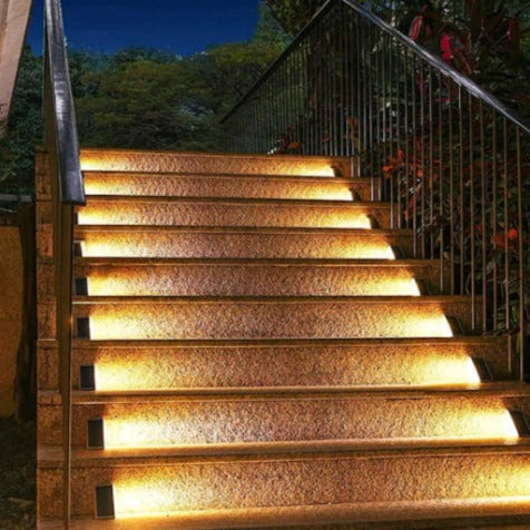 Solar Stair Light – Warm LED Glow Kalsten