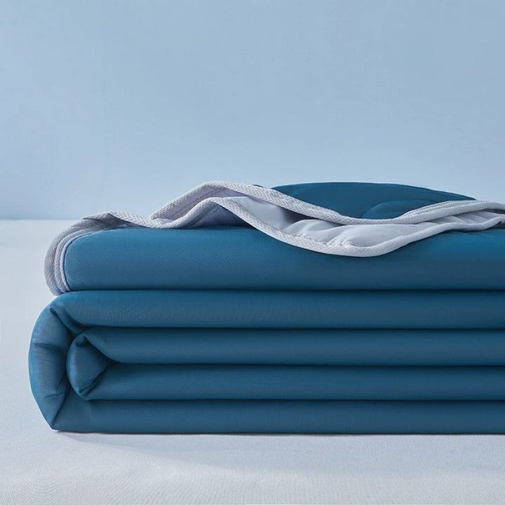 CoolBreeze Comfort Cooling Blanket for the Blanket | Kalsten