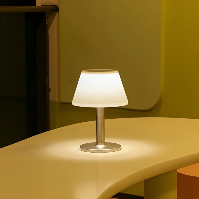 Stylish Solar Energy Table Lamp - SolarLuxe | Kalsten