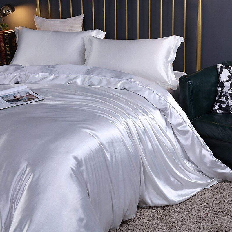 SilkEssence Luxury Bedding Set - Ultimate Comfort & Elegance Kalsten