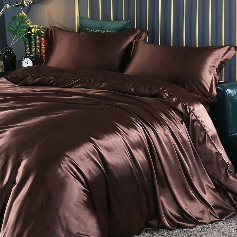 SilkEssence Luxury Bedding Set - Ultimate Comfort & Elegance Kalsten